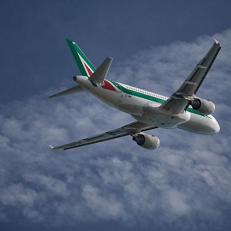 Rome Airport Inn Фьюмичино Экстерьер фото